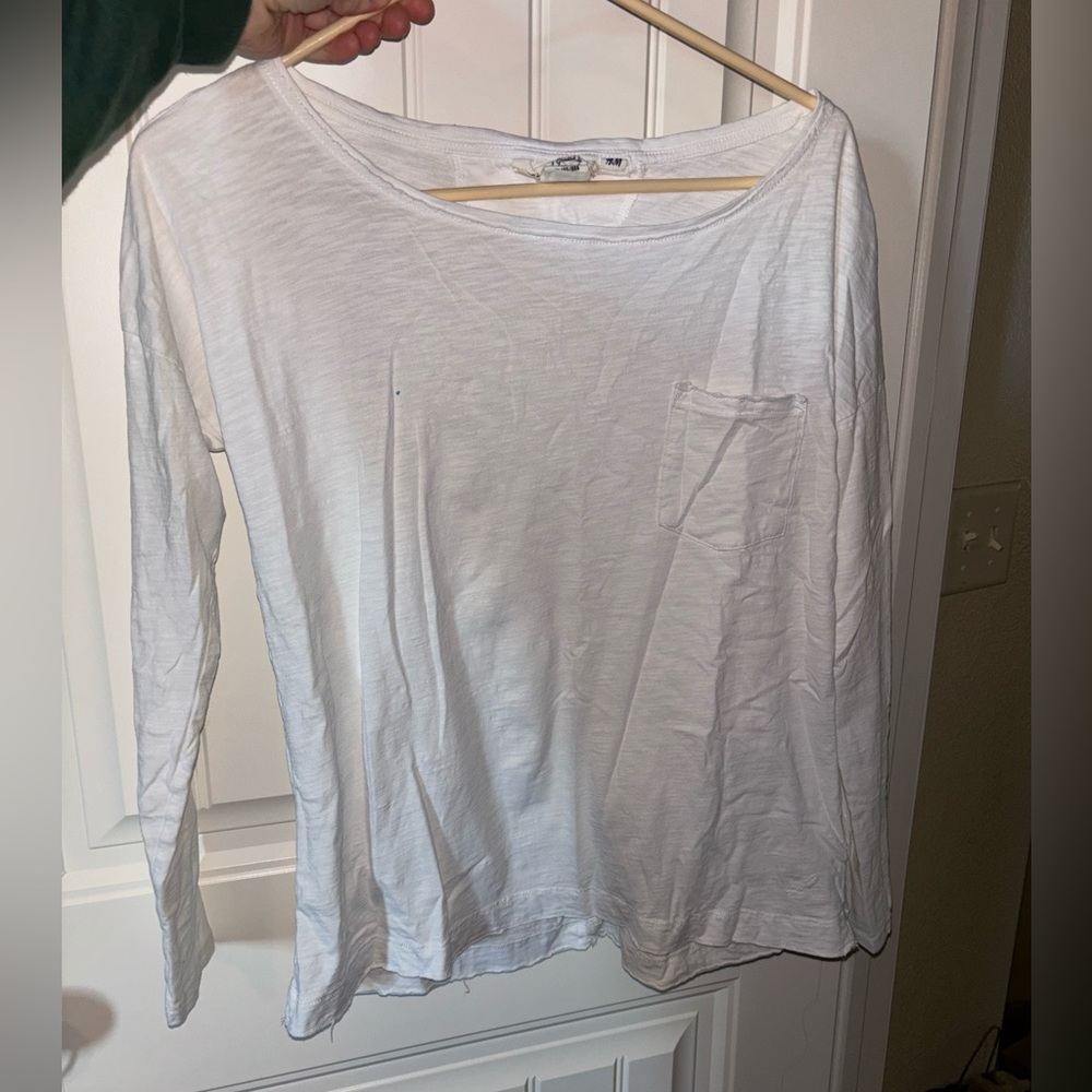H&M Women’s White Long Sleeve with front pocket size small